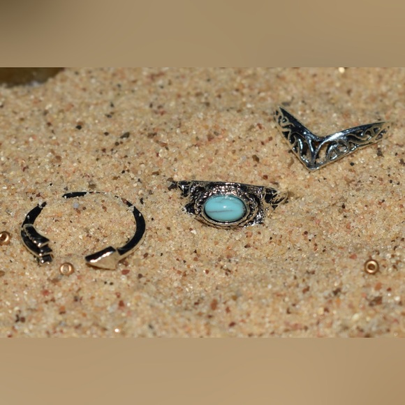 Southwestern Style Ring Stack - Picture 3 of 3